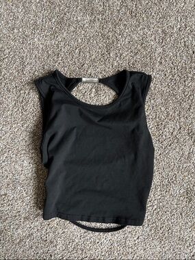 Black Sleeveless Crop Tank Top